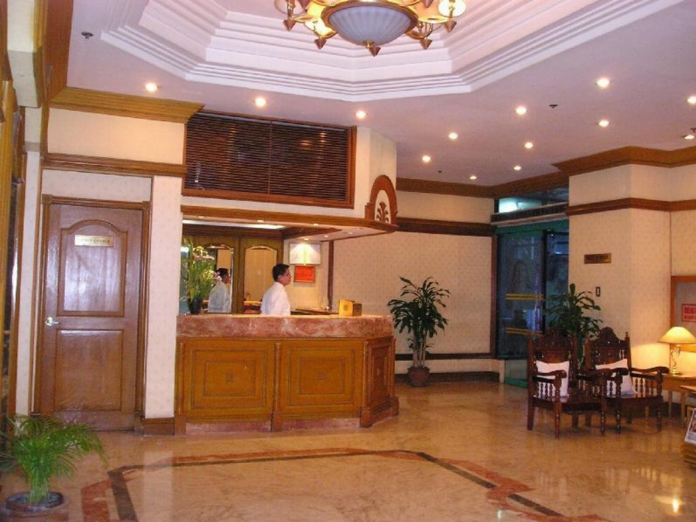 Citadel Inn Makati Main image